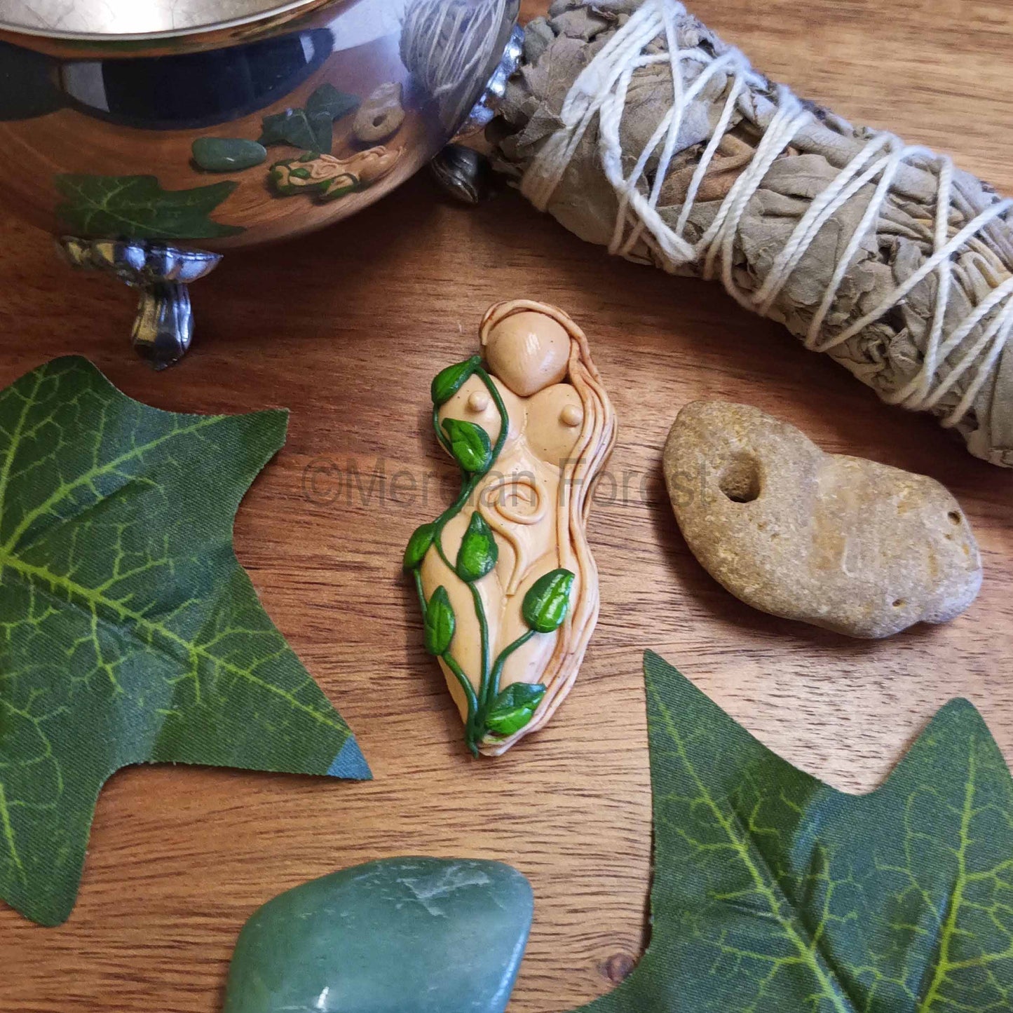 Gaia Goddess, Altar Goddess Decoration