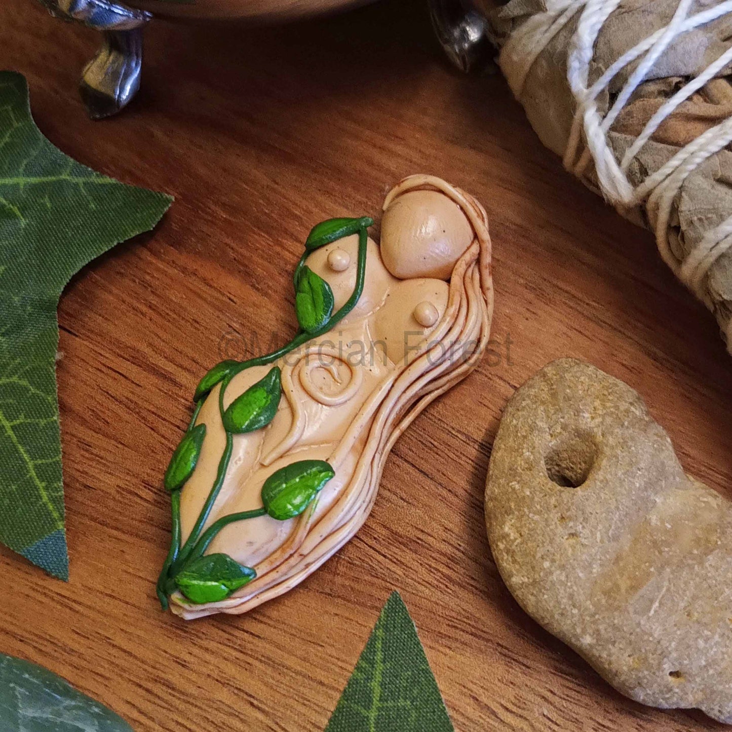 Gaia Goddess, Altar Goddess Decoration