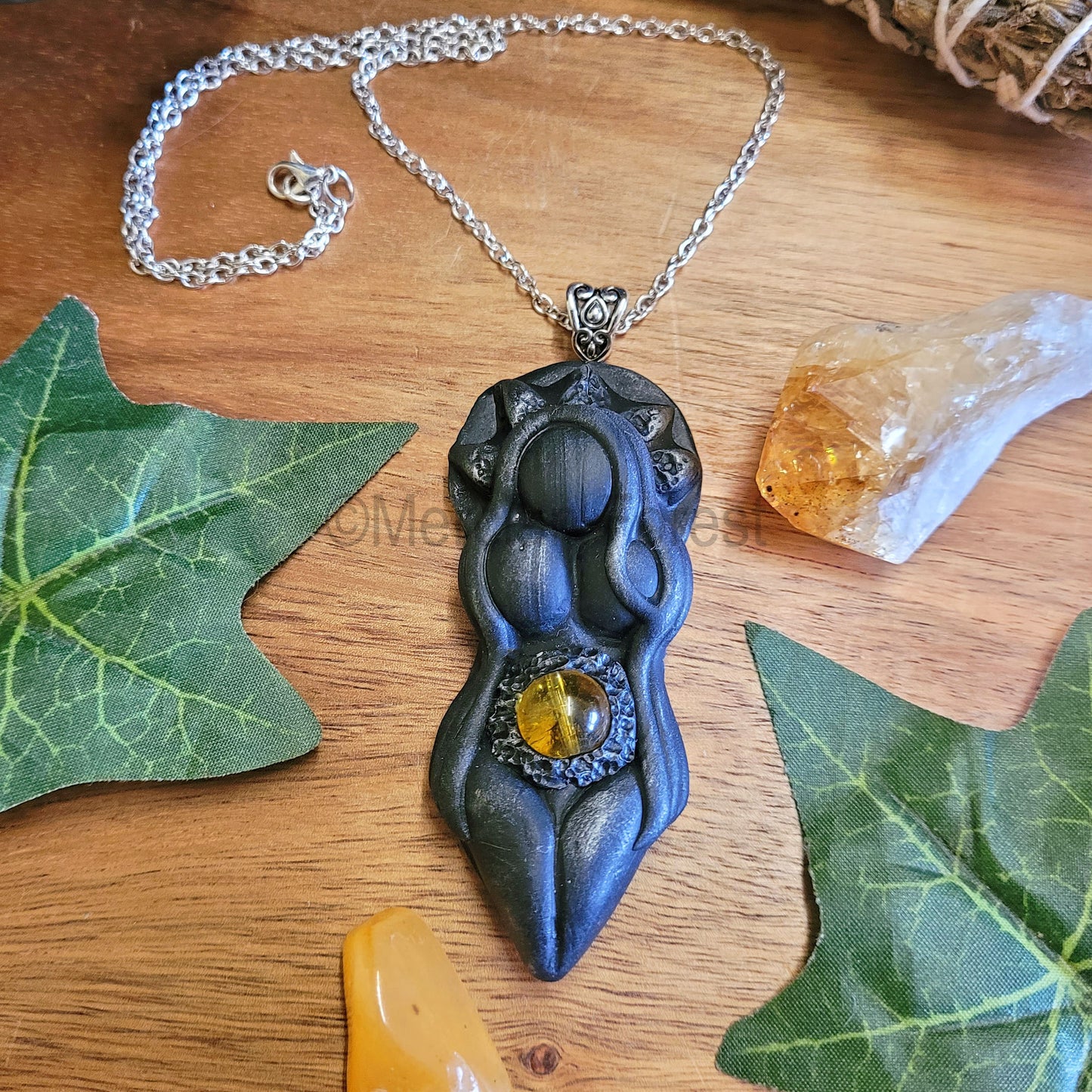 Sunna or Sol Goddess Amulet Pendant Necklace