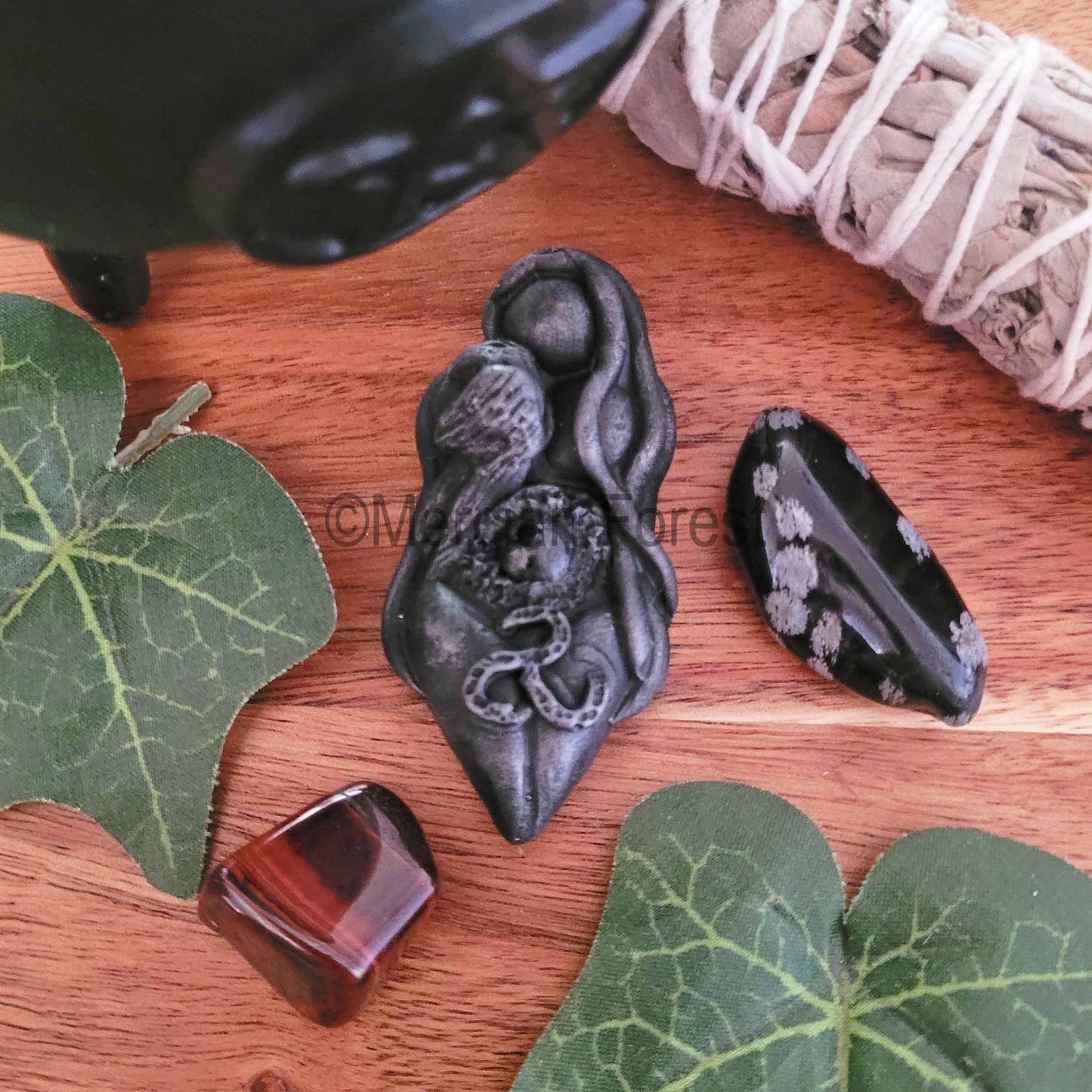 Morrigan Goddess, Altar Goddess Decoration