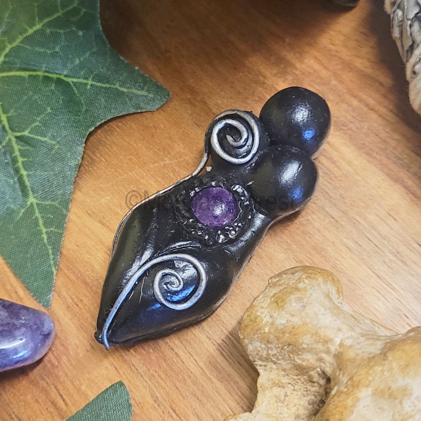 Dark Spiral Goddess, Altar Goddess Decoration