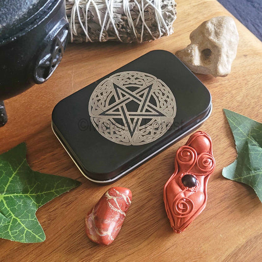 Pentacle engraved tin with Triskele Goddess