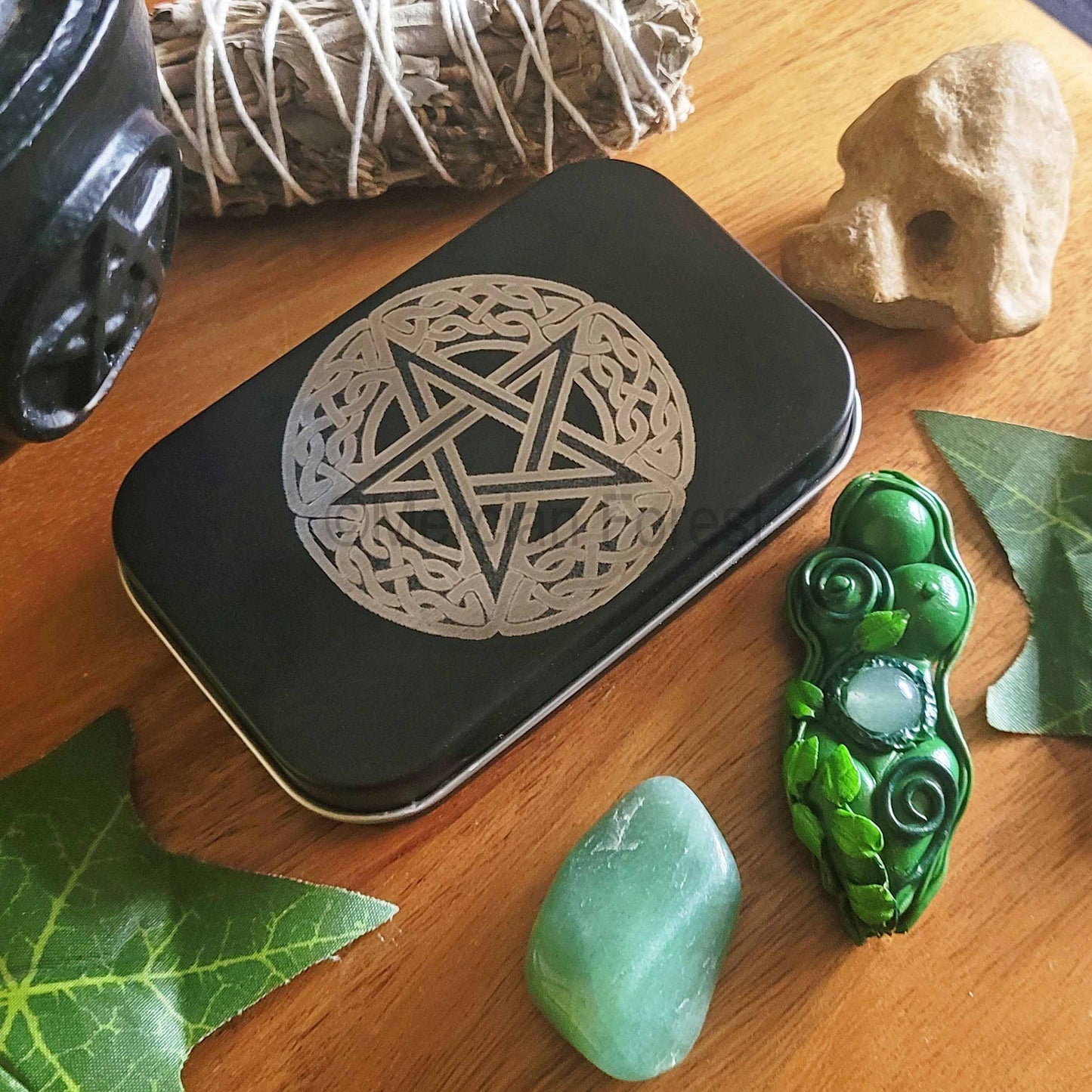 Pentacle engraved tin with Gaia Goddess