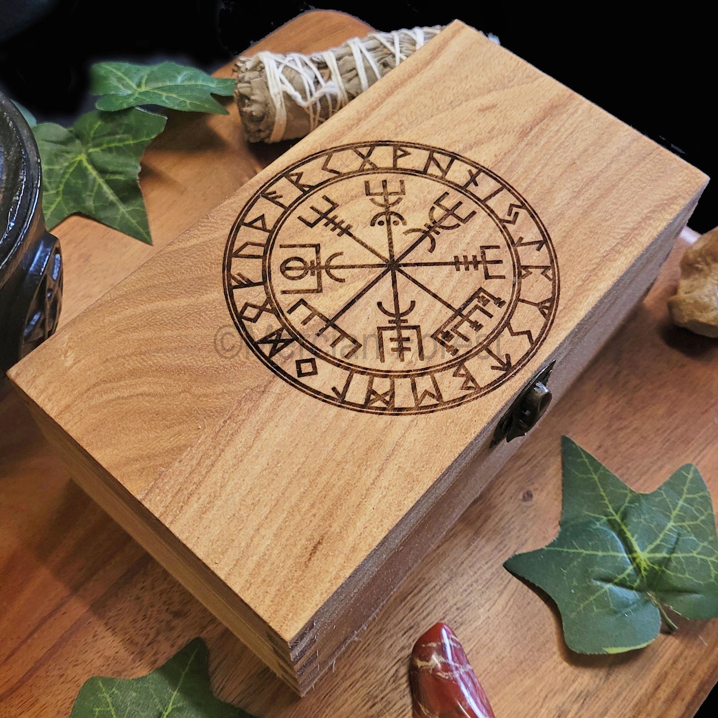 Vegvisir Box 18 x 10 x 6.5 cm